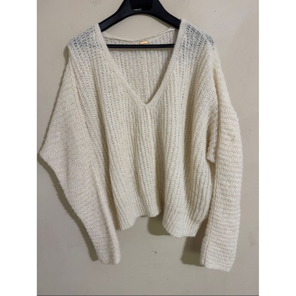 Free People Moonbeam V-Neck Alpaca Blend Sweater Cream Loose Knit size L Cozy - Picture 2 of 7